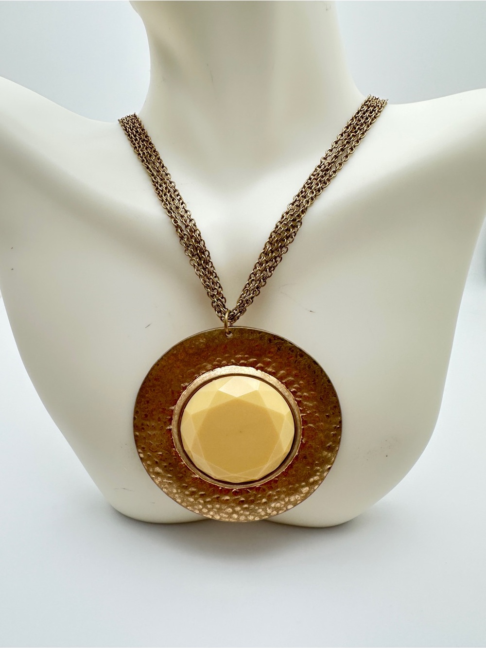 Gold-Tone Vintage Hammered Pendant Necklace with Faceted Center